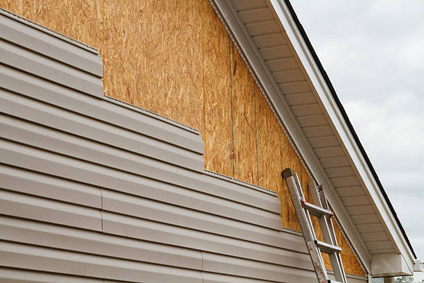 24/7 Emergency Vinyl Siding experts in Clifton, VA